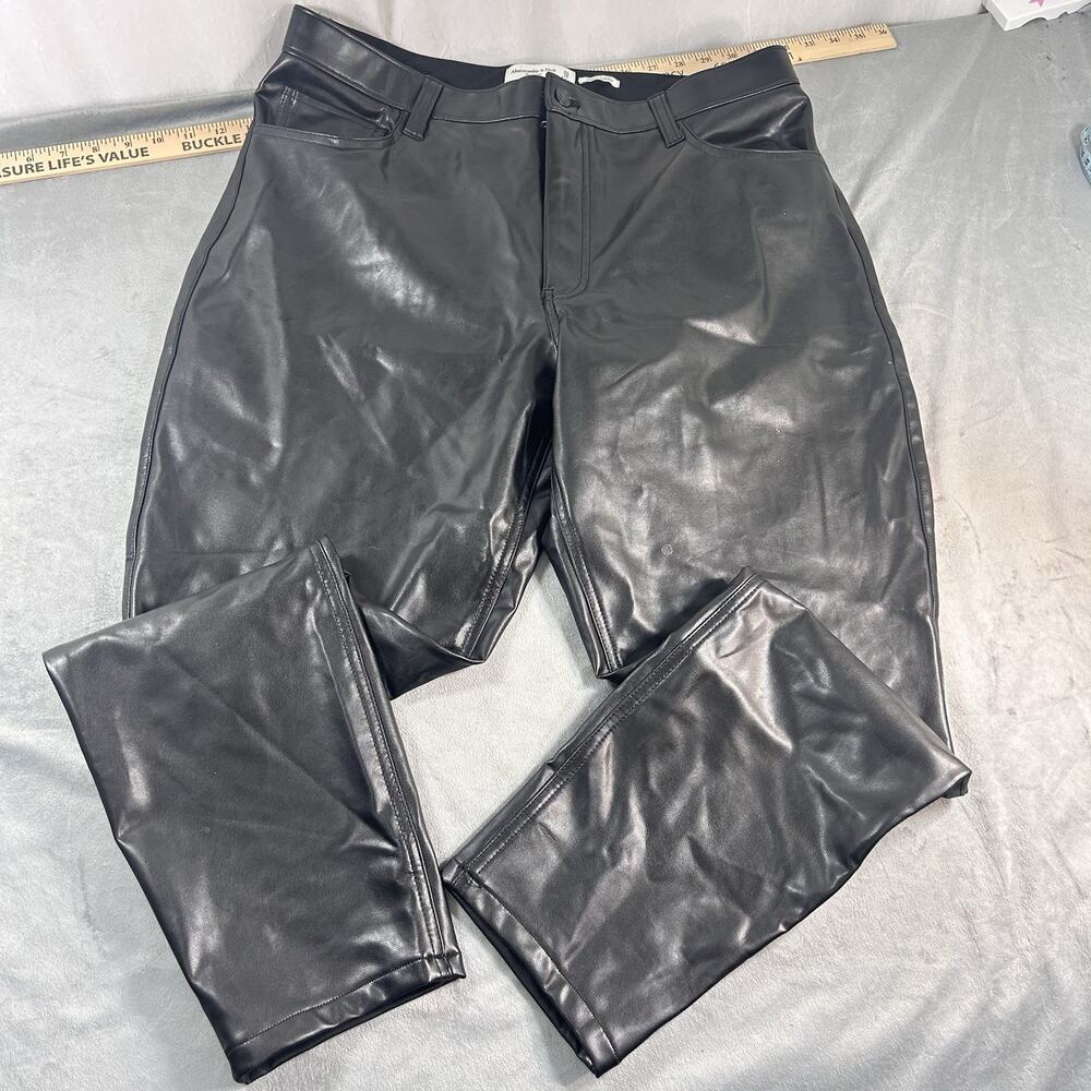 Abercrombie and Fitch The skinny High Rise Vegan Leather Pants Black size 16/33